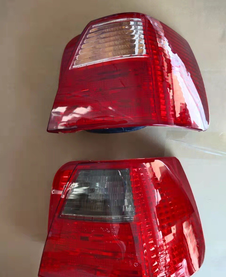 VW Santana 2000 Tail Light