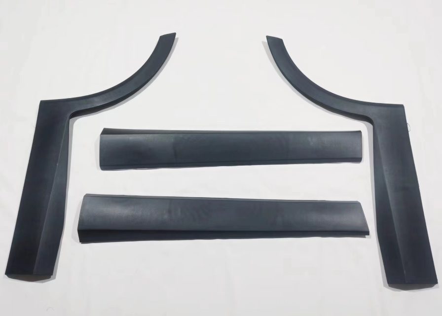 Chery Jetour X70 (2019) Door guard front -L (OE: F01-5500150)