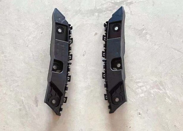 Chery Jetour X70 Plus (2025) Front bumper bracket -L (OE: F18-2803531)