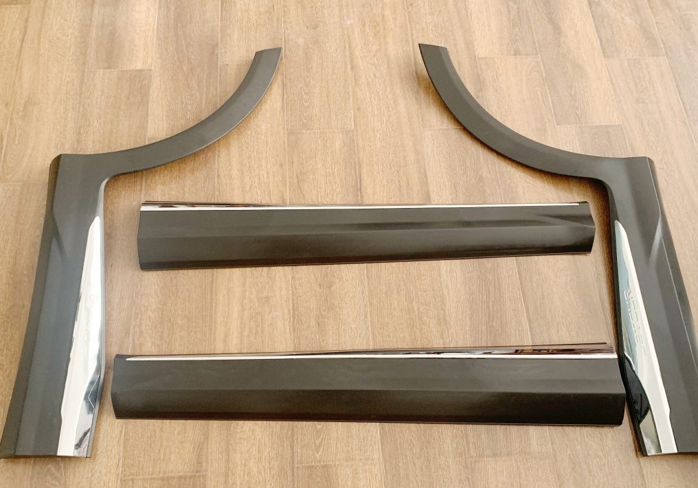 Chery Jetour X70 Plus (2025) Front door guard-l/smooth surface (OE: F18-5500150NA)