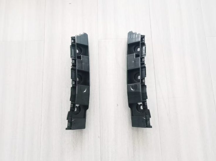 Chery Jetour X70 Plus (2025) Front bumper bracket -L (OE: 602005111AA)