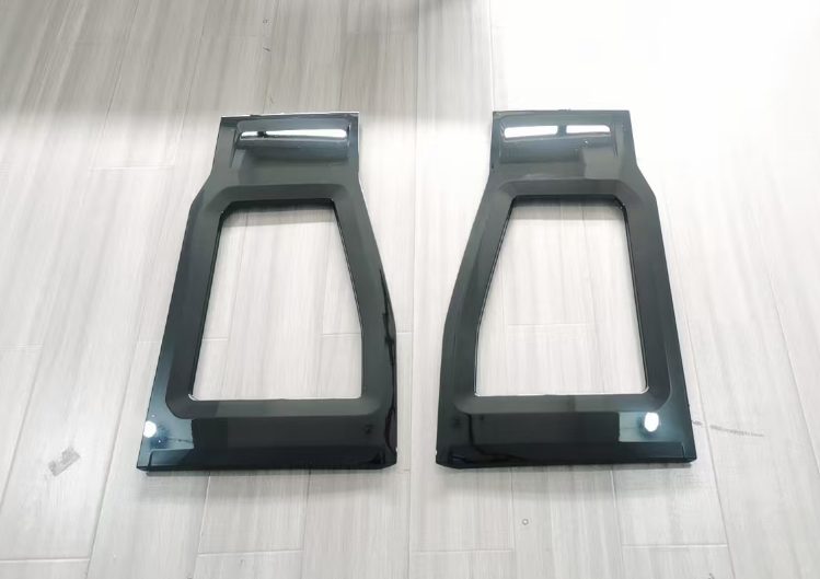 Chery Jetour T-2 (2025) Rear quarter window trim panel assembly -R/ high gloss black (OE: F26-5500560/F26-5500560BA)